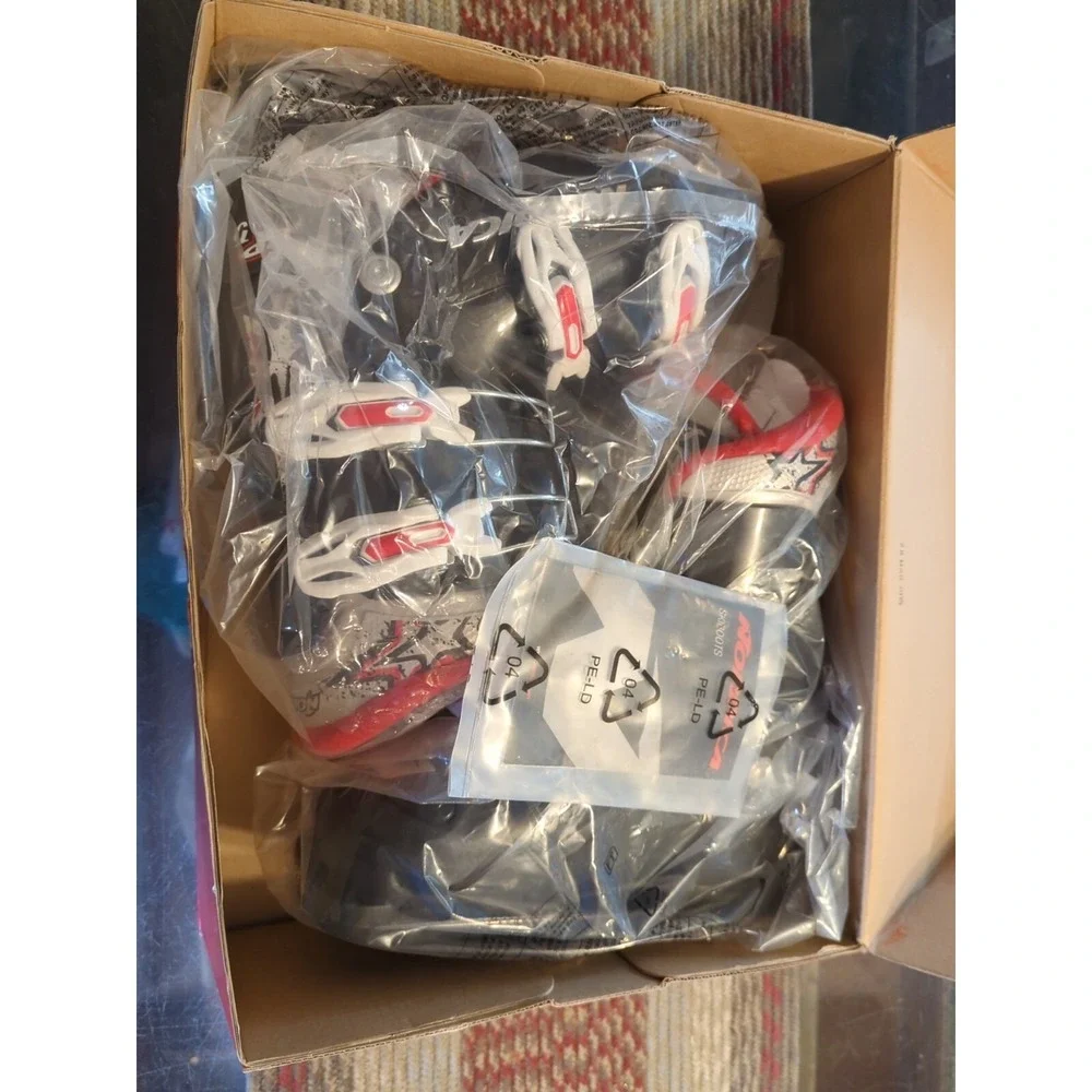 NEW Nordica GP‎ TJ Youth Mens US 5.5 Youth Ski Boots 235